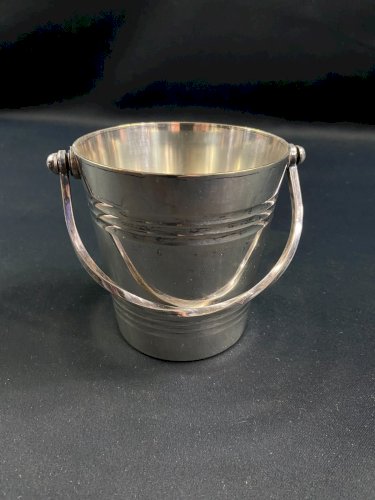 Seau à glaçons en métal argenté