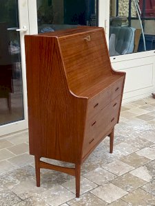 Secretary / Danish desk model 37 by Arne Wahl Iversen for Vinde Møbe