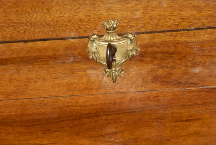 Secrétaire en acajou blond d’époque Louis XVI