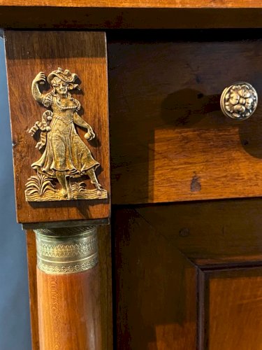 Secrétaire noyer massif à colonnes détachées ornement bronze Empire Restauration