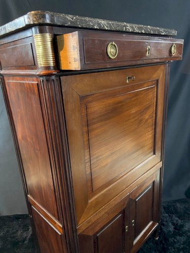 Secrétaire XVIIIe en acajou massif Louis XVI