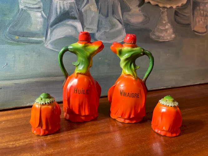 Sel poivre huile vinaigre XIXème en biscuit