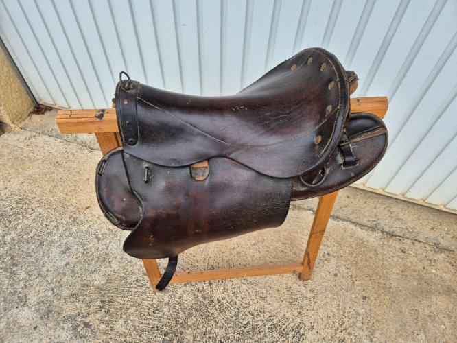SELLE DE CHEVAL MILITAIRE FRANCAIS 1888