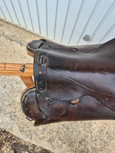 SELLE DE CHEVAL MILITAIRE FRANCAIS 1888