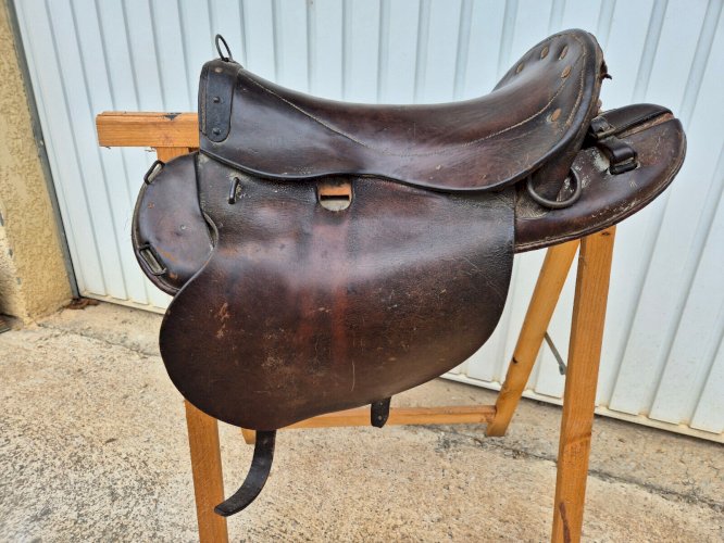SELLE DE CHEVAL MILITAIRE FRANCAIS 1888