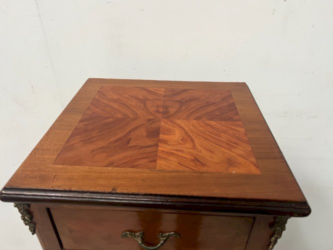 Semainier de style Louis XV en placage de bois de rose XX siècle