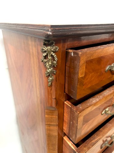 Semainier de style Louis XV en placage de bois de rose XX siècle