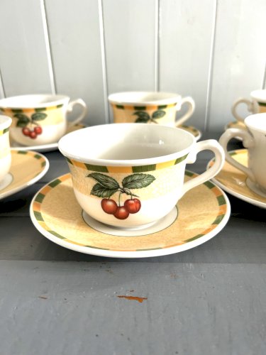 Série 10 tasses et 10 soucoupes Somerset Churchill