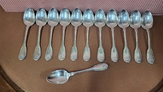 SERIE DE 12 COUVERTS GROSSE CUILLERES CHRISTOFLE COQUILLE VENDÔME