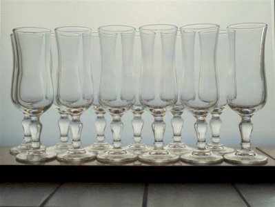Set of 12 champagne flutes