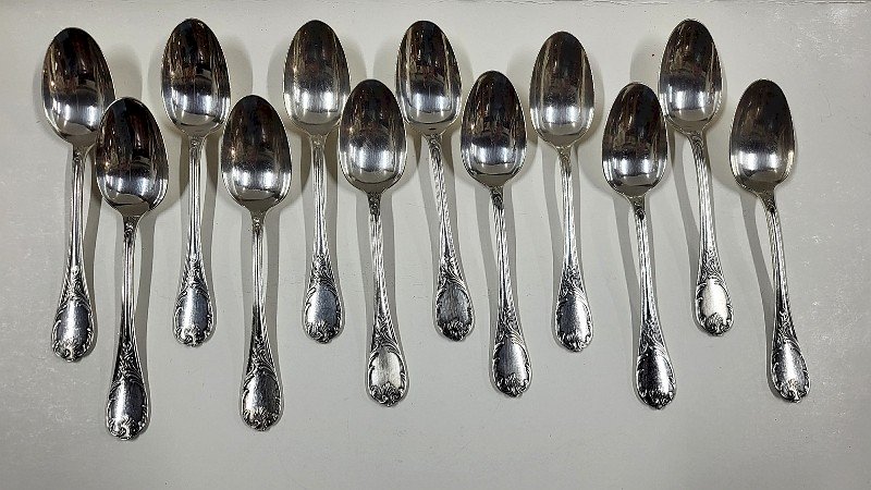SERIE DE 12 GROSSES CUILLERES CHRISTOFLE MARLY EN METAL ARGENTE