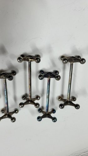 SERIE DE 12 PORTE COUTEAUX ANCIENS N° 2