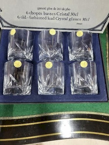 SERIE DE 12 VERRES 6 VERRES BAS + 6 VERRES HAUT EN CRISTAL TAILLE