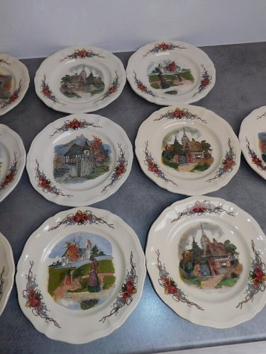 SERIE DE 13 ASSIETTES OBERNAY