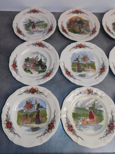 SERIE DE 13 ASSIETTES OBERNAY