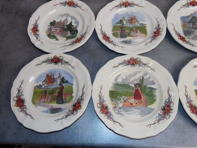 SERIE DE 13 ASSIETTES OBERNAY