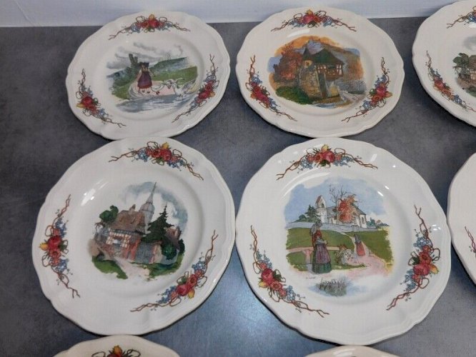 SERIE DE 13 ASSIETTES OBERNAY