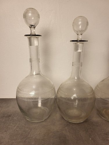 SERIE DE 4 CARAFES ANCIENNES