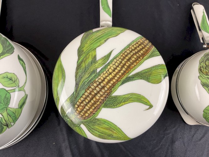 SERIE DE 4 CASSEROLES EN PORCELAINE DE PARIS ALUMINITE FRUGIER LIMOGES