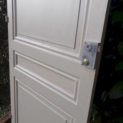 Série de 4 Portes de communication intérieures anciennes bois massif panneautées moulurées