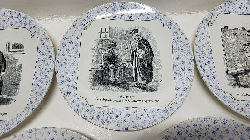 SERIE DE 5 ASSIETTES SUR LES METIERS U et C SARREGUEMINES PERSE G