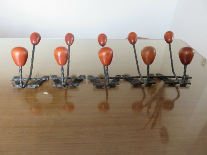 SERIE DE 5 PORTE MANTEAUX MURAUX SCANDINAVES 2 PATERES BOIS ANNEES 60 70 VINTAGE