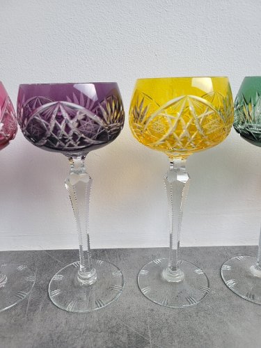 SERIE DE 5 VERRES EN CRISTAL DE COULEUR
