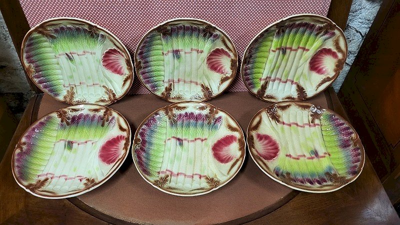 SERIE DE 6 ASSIETTES A ASPERGES EN BARBOTINE