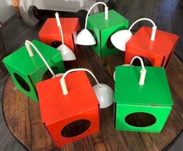 Serie De 6 Lampes Vintage Tôle Pliee Space Age Anciennes