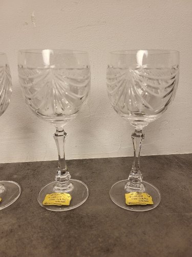 SERIE DE 6 VERRES A EAU EN CRISTAL SIGNES ARTISANAT DE LORRAINE TAILLES MAIN