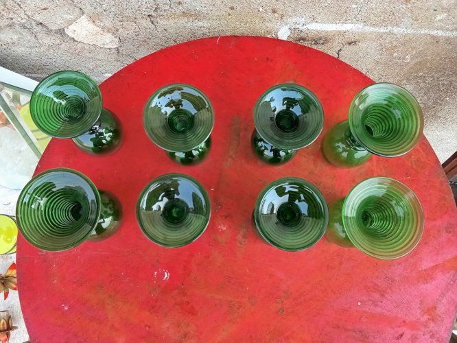  Série de huit verre a vin blanc Römer vintage 