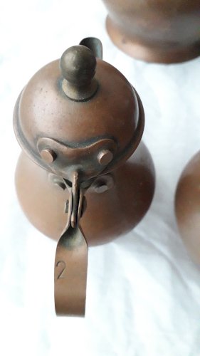 Série de pichets mesures en cuivre