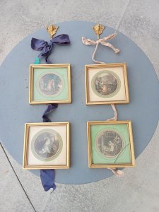 Série de quatre gravures anciennes