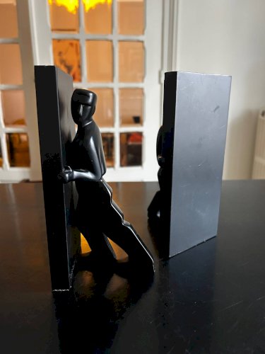 serre-livres années 80 Kikkerland