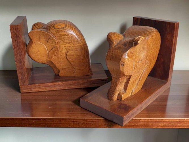 Serre-livres en bois