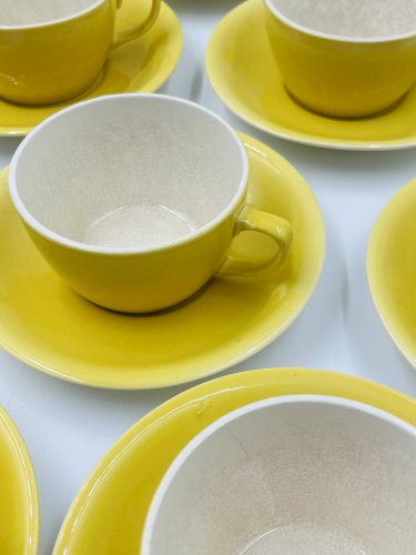 Service 10 tasses jaune Boch Belgique vintage