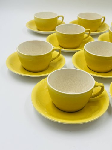 Service 10 tasses jaune Boch Belgique vintage