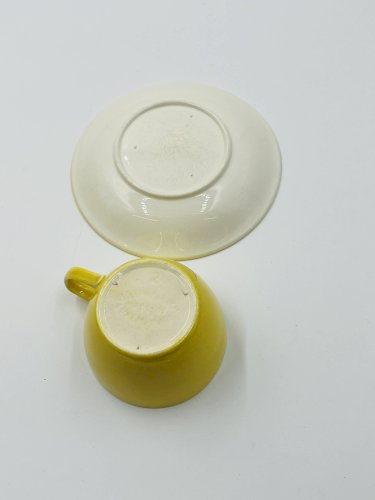 Service 10 tasses jaune Boch Belgique vintage