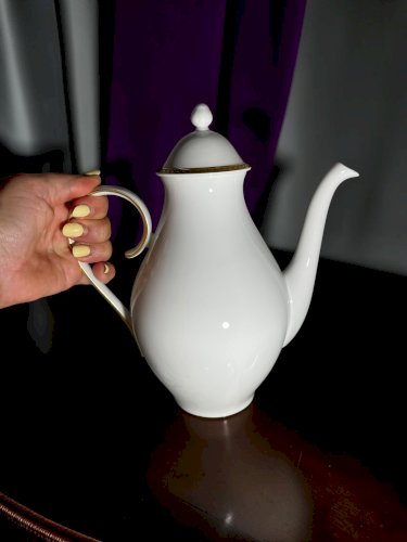 Service à café ancien en porcelaine – 9 personnes, dorure profonde