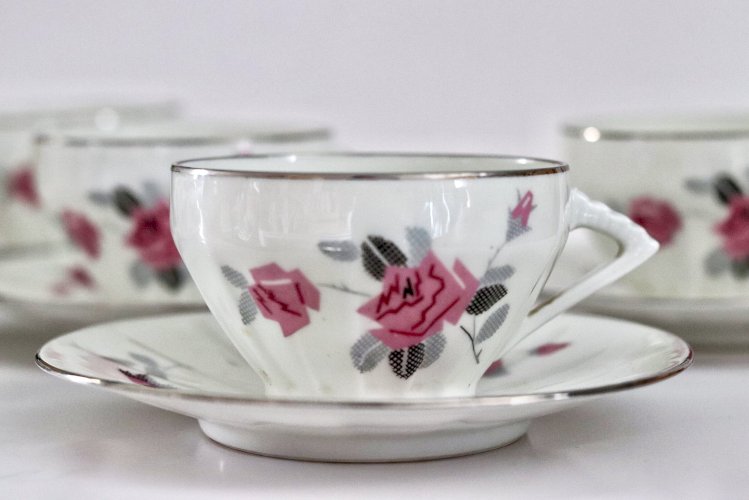 Service à café en porcelaine