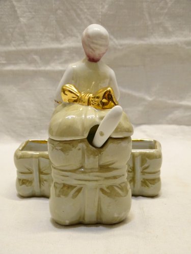 -SERVICE A CONDIMENTS STYLE ORIENTAL SALIERE POIVRIERE MOUTARDIER PORCELAINE   D