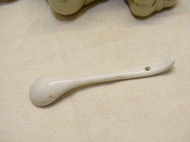 -SERVICE A CONDIMENTS STYLE ORIENTAL SALIERE POIVRIERE MOUTARDIER PORCELAINE   D