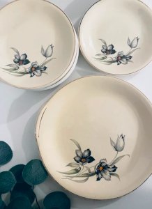 Vintage dessert service