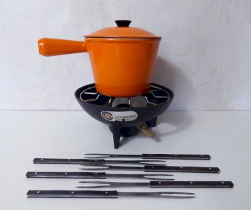service à fondue Le Creuset orange vintage