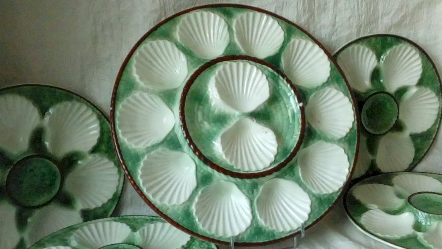 SERVICE A HUITRES  CRUSTACES EN BARBOTINE LONGCHAMP  FRANCE*