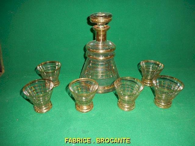 SERVICE A LIQUEUR 6 VERRES + CARAFE