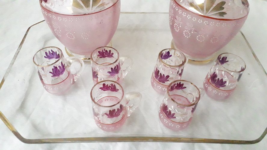 Service à liqueur en verre émaillé