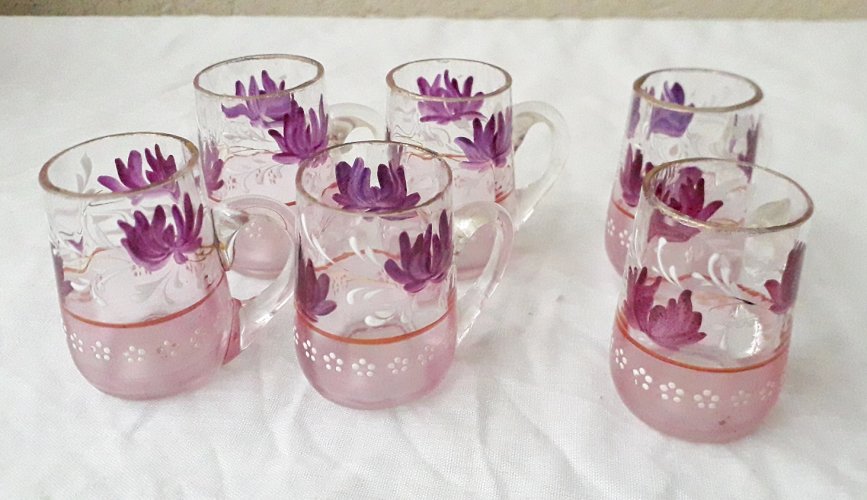 Service à liqueur en verre émaillé