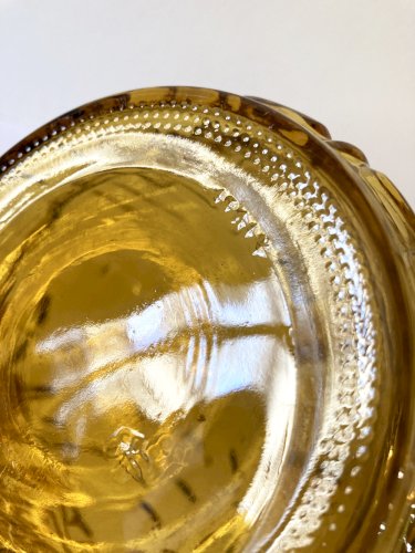 Service à orangeade en verre ambré texturé