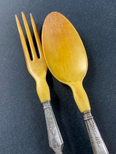 Service à salade manches en argent XIXe Restauration